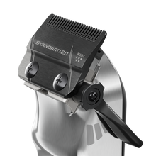 Load image into Gallery viewer, https://www.wahlpro.com/media/catalog/product/3/0/3027984_senior2_blade_1.png