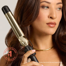 Load image into Gallery viewer, https://www.hottools.com/wp-content/uploads/HT-DIGITAL-IMAGES-REBRAND_24K_HTIR8011G1_WBD27975_StylistBadge_2000X2000.jpg
